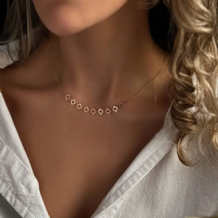 گردنبند فانتزی fantasy-necklace