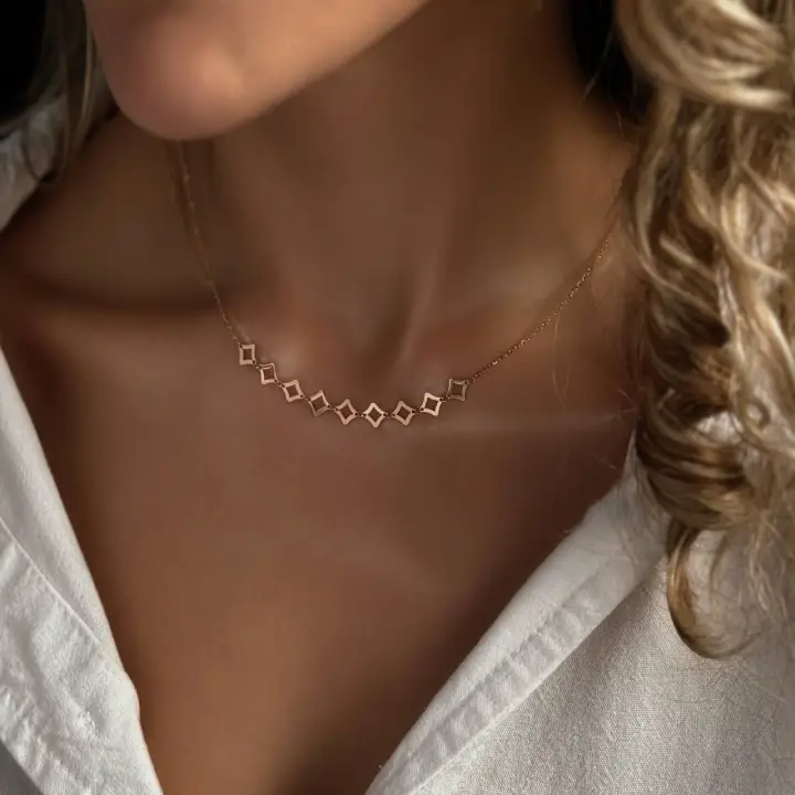 گردنبند فانتزی fantasy-necklace