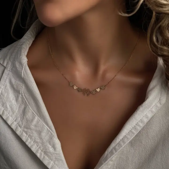 گردنبند فانتزی fantasy-necklace