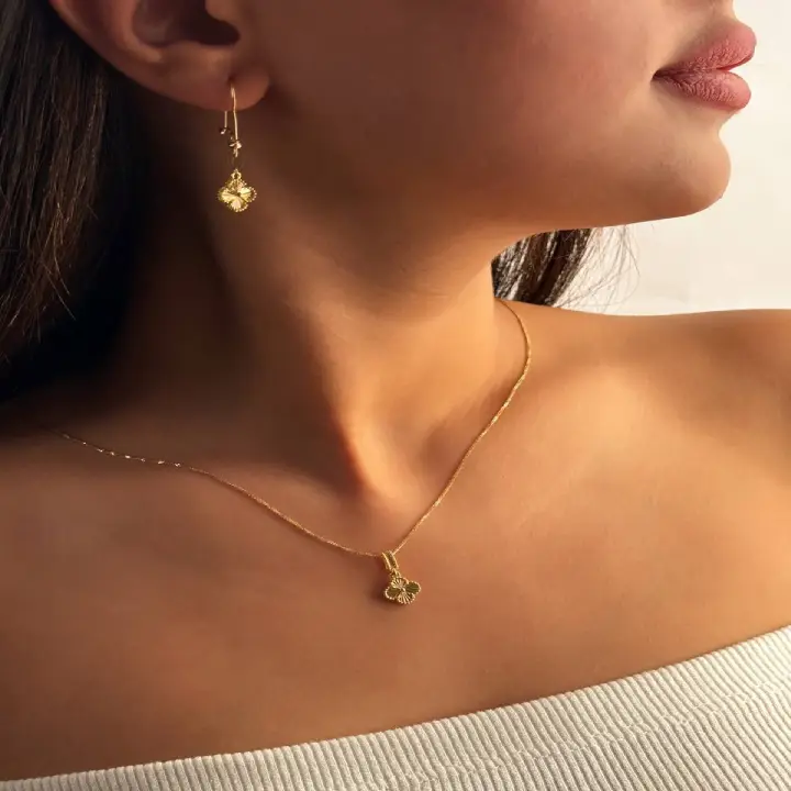 گوشواره ونکلیف تراش هلن - vancleef-helen-cut-earrings